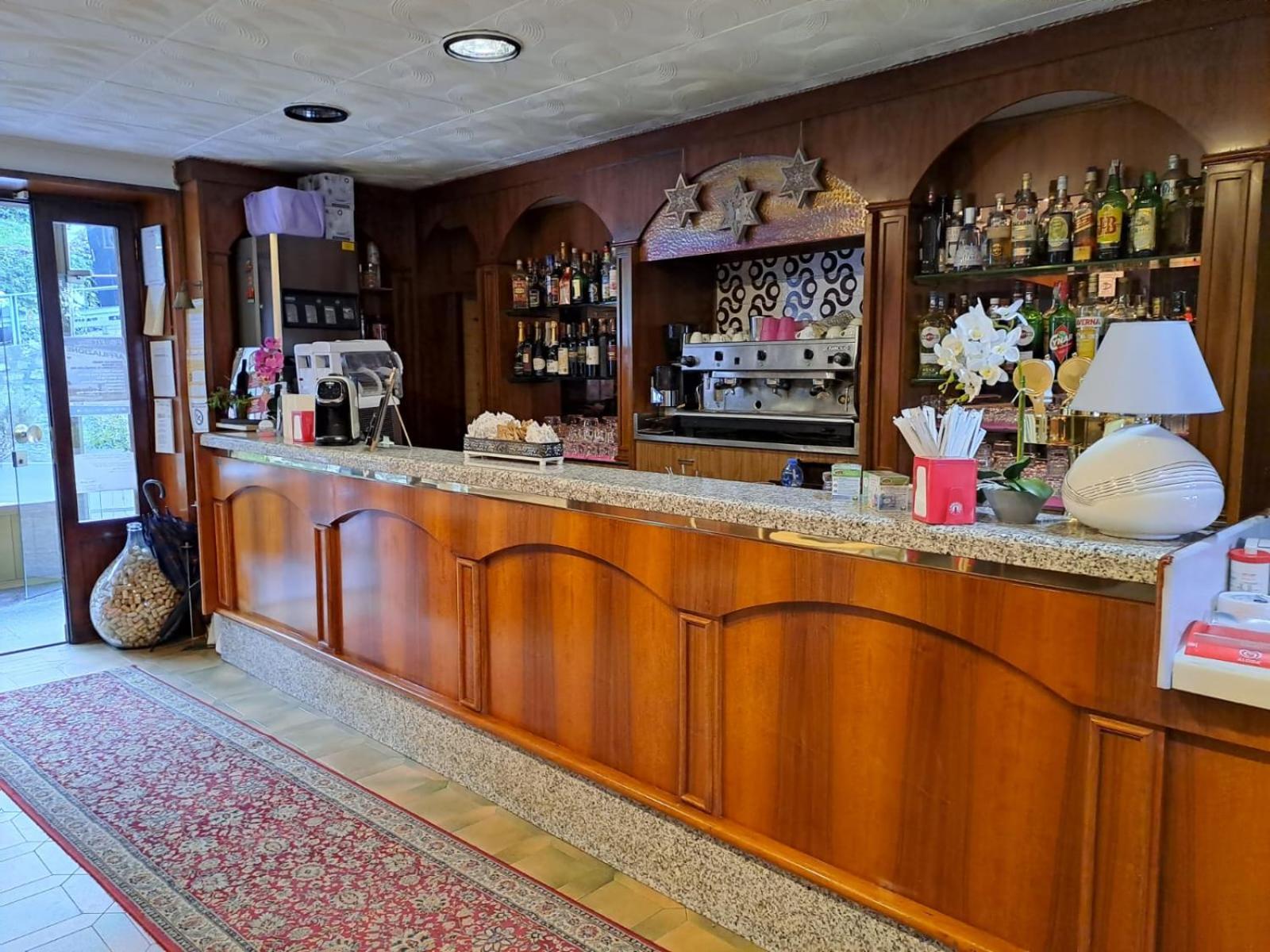 Provinciale 79 Hotel Magreglio Exterior photo