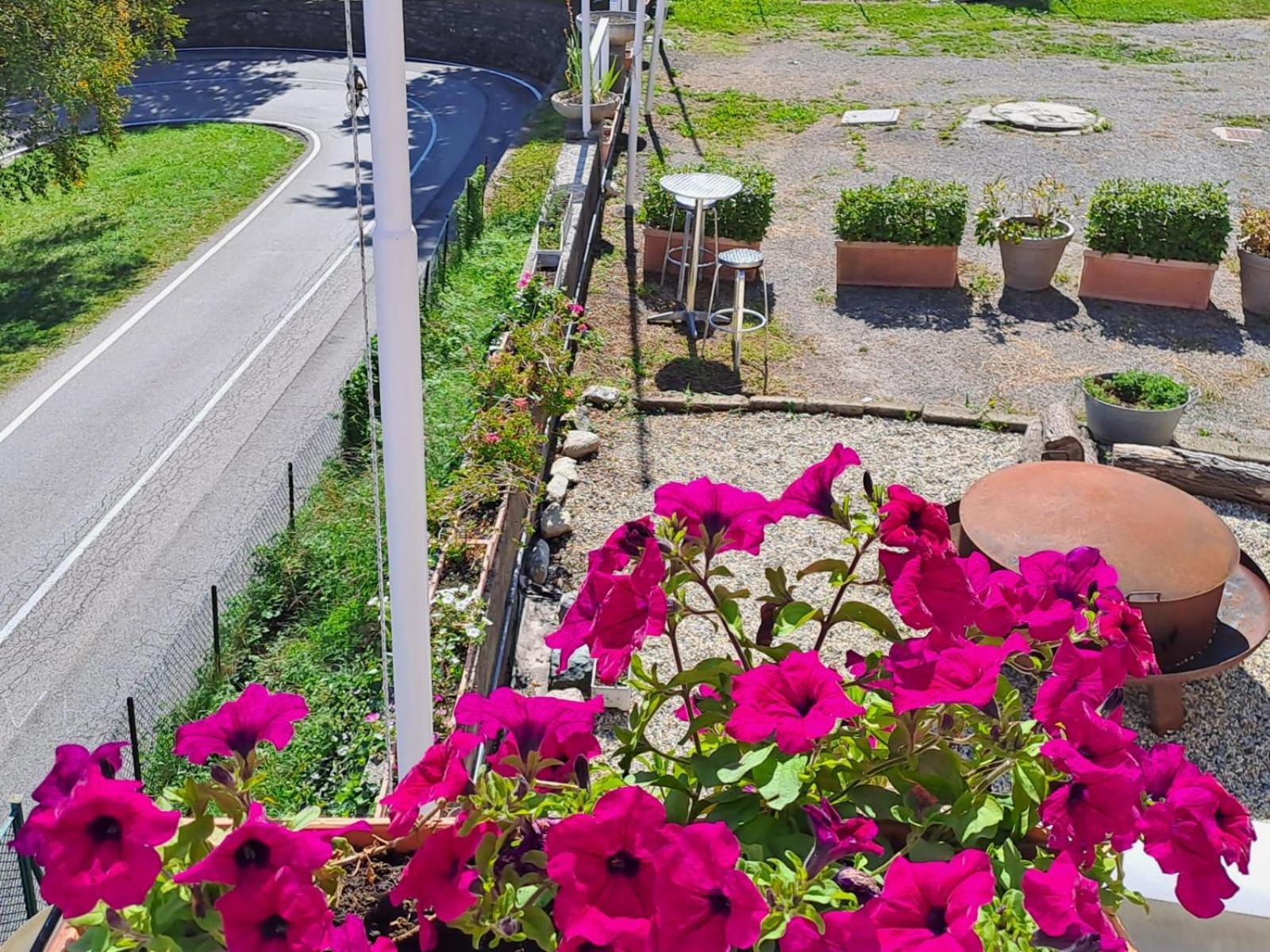 Provinciale 79 Hotel Magreglio Exterior photo