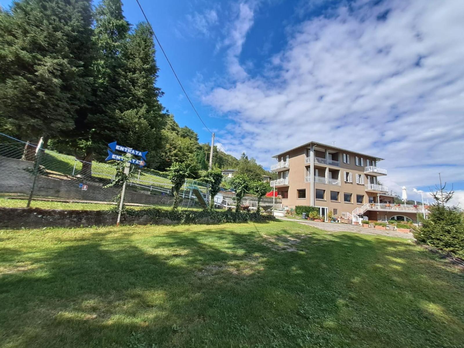 Provinciale 79 Hotel Magreglio Exterior photo