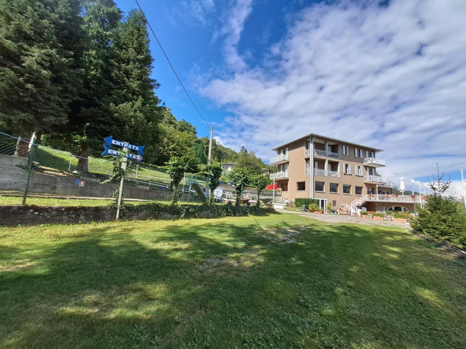 Provinciale 79 Hotel Magreglio Exterior photo
