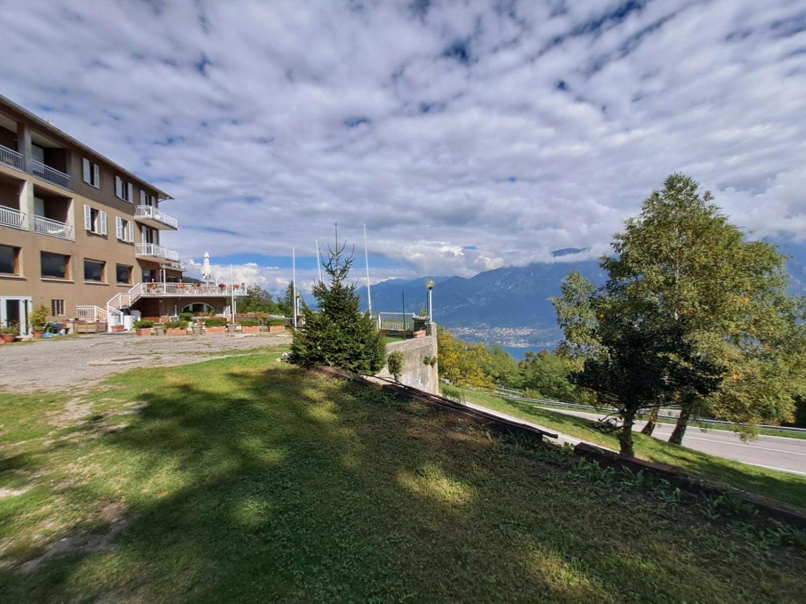 Provinciale 79 Hotel Magreglio Exterior photo